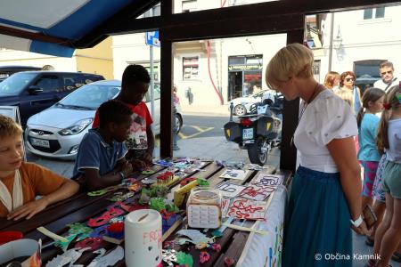 Humanitarna tržnica Društva počitniško varstvo Kamnik (1)